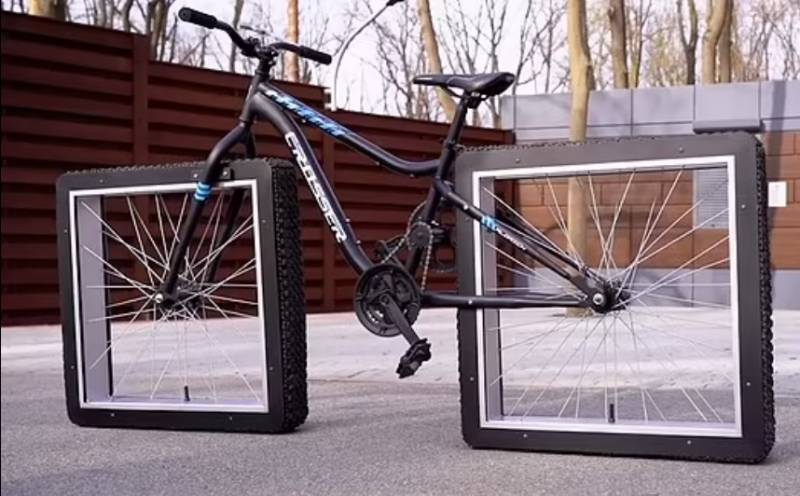 Bicycle with square wheels created