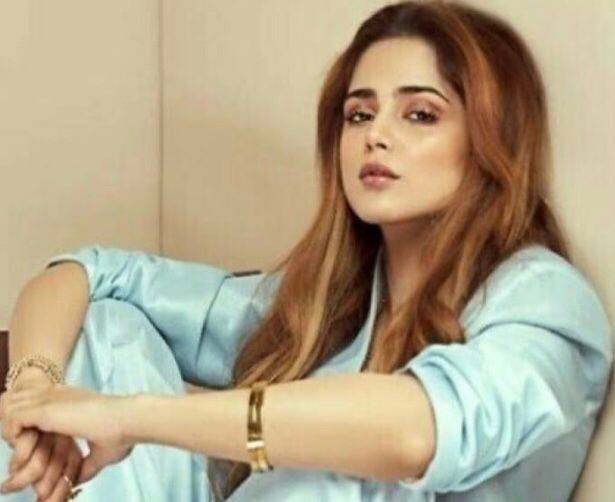 Terrible ailment makes Aima Baig take assistance of wheelchair for six months