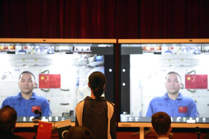 Chinese embassy holds ‘Talk with Taikonauts of Shenzhou-15’ event