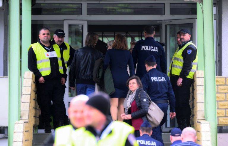 Poland seizes Russian high school building in Warsaw