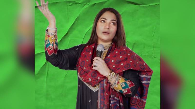 Sanam Marvi makes Pakistan proud through getting featured at Times Square in New York