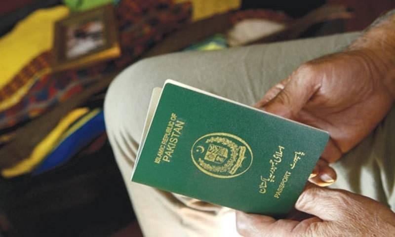 FIA detains three trying to travel on fake visas