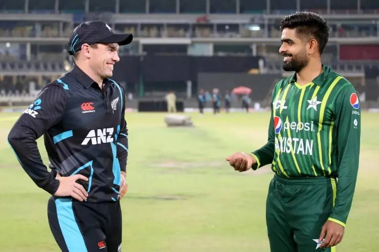 New Zealand elect to bowl first against Pakistan in 4th ODI