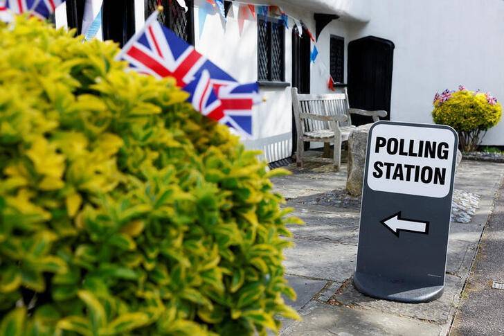 UK Tories suffer losses in Sunak's first electoral test