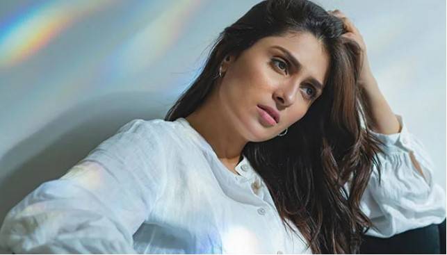 Ayeza Khan high on adrenaline during DANGEROUS physical activity 