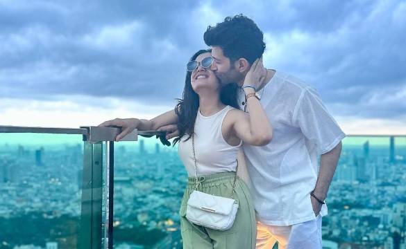 Hira and Arslan Khan on honeymoon in Bangkok