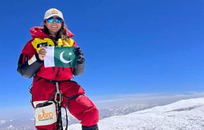 PM approves conferment of Sitara-i-Imtiaz on mountaineer Naila Kiani