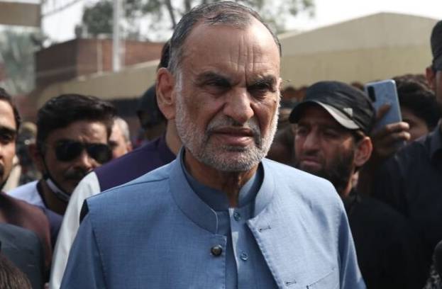 Islamabad court issues arrest warrants for Azam Swati