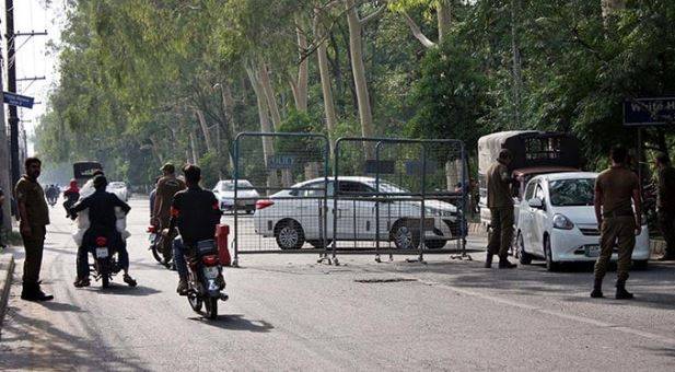 Tense calm prevails as Punjab police team visits Zaman Park today