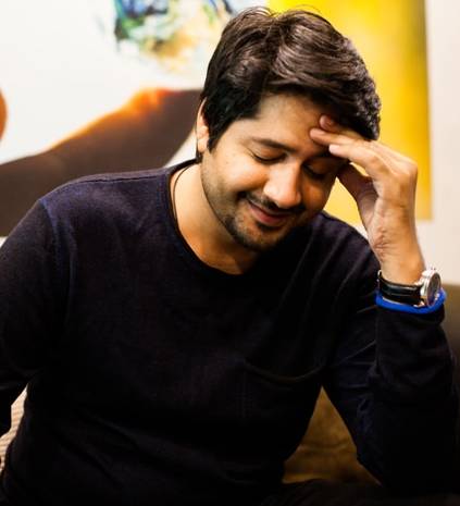 Imran Ashraf’s hilarious mimicry act wins netizens