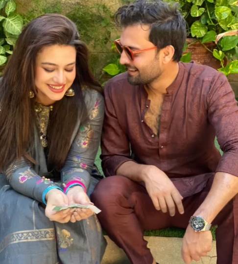 Zara Noor Abbas, husband share Sunday love