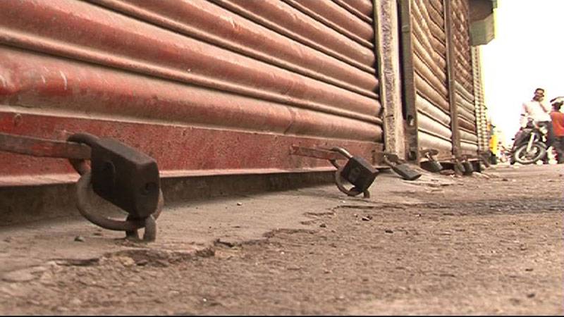 Complete shutter down strike in Kandhkot for release of Hindu child