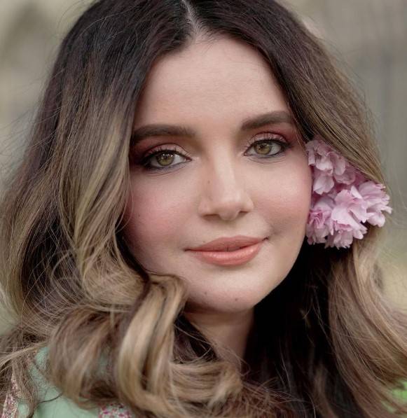 Armeena Khan shares glimpses of six-month daughter 