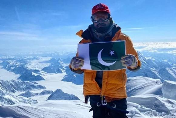 Pakistani climber Asad Memon evacuated from Everest