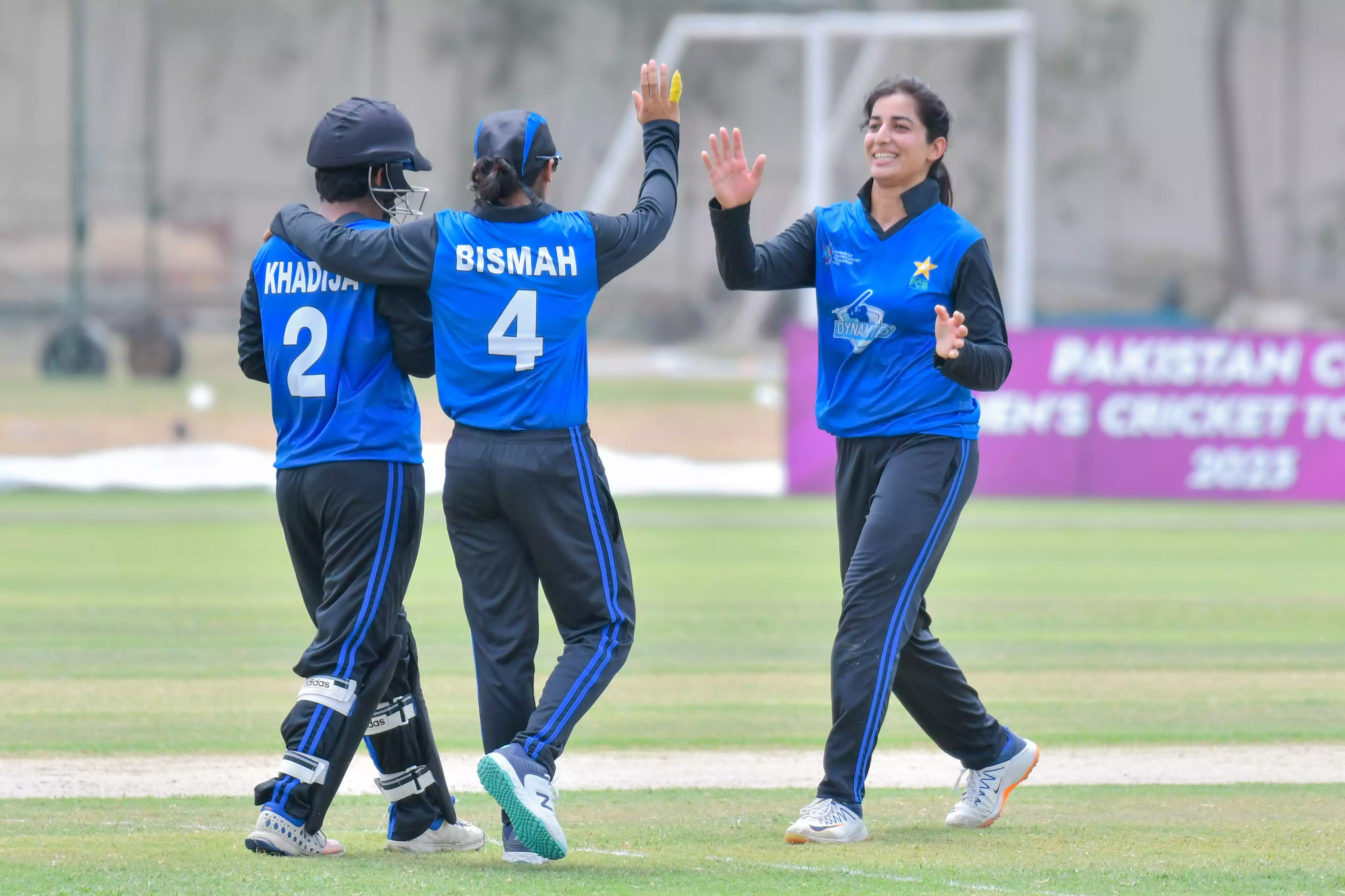 Bowlers inspire Dynamites to thumping eight-wicket win over Challengers