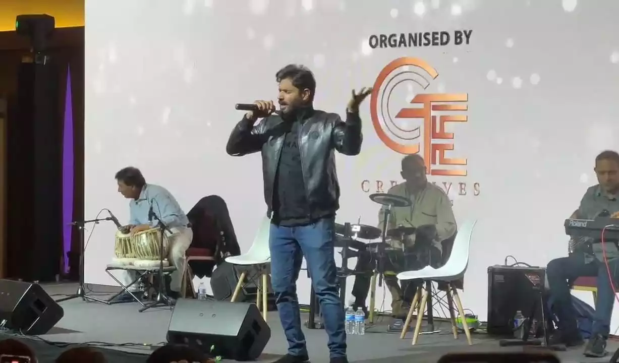 Abrar-ul-Haq under fire at London concert