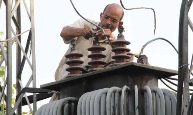 Lineman electrocuted while fixing transformer in Talagang