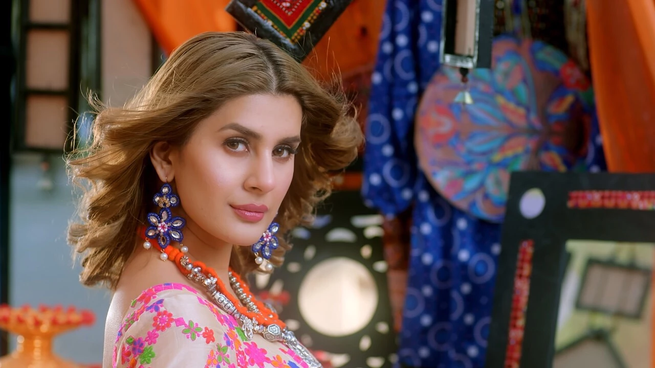 Not again! Kubra Khan shares experience of doing item song