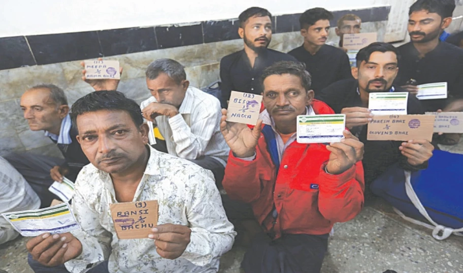 Pakistan releases 200 Indian fishermen, three civilian prisoners