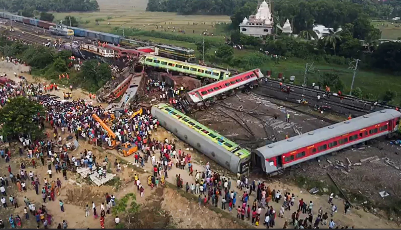 Triple train smash leaves 288 dead in Indian state of Odisha