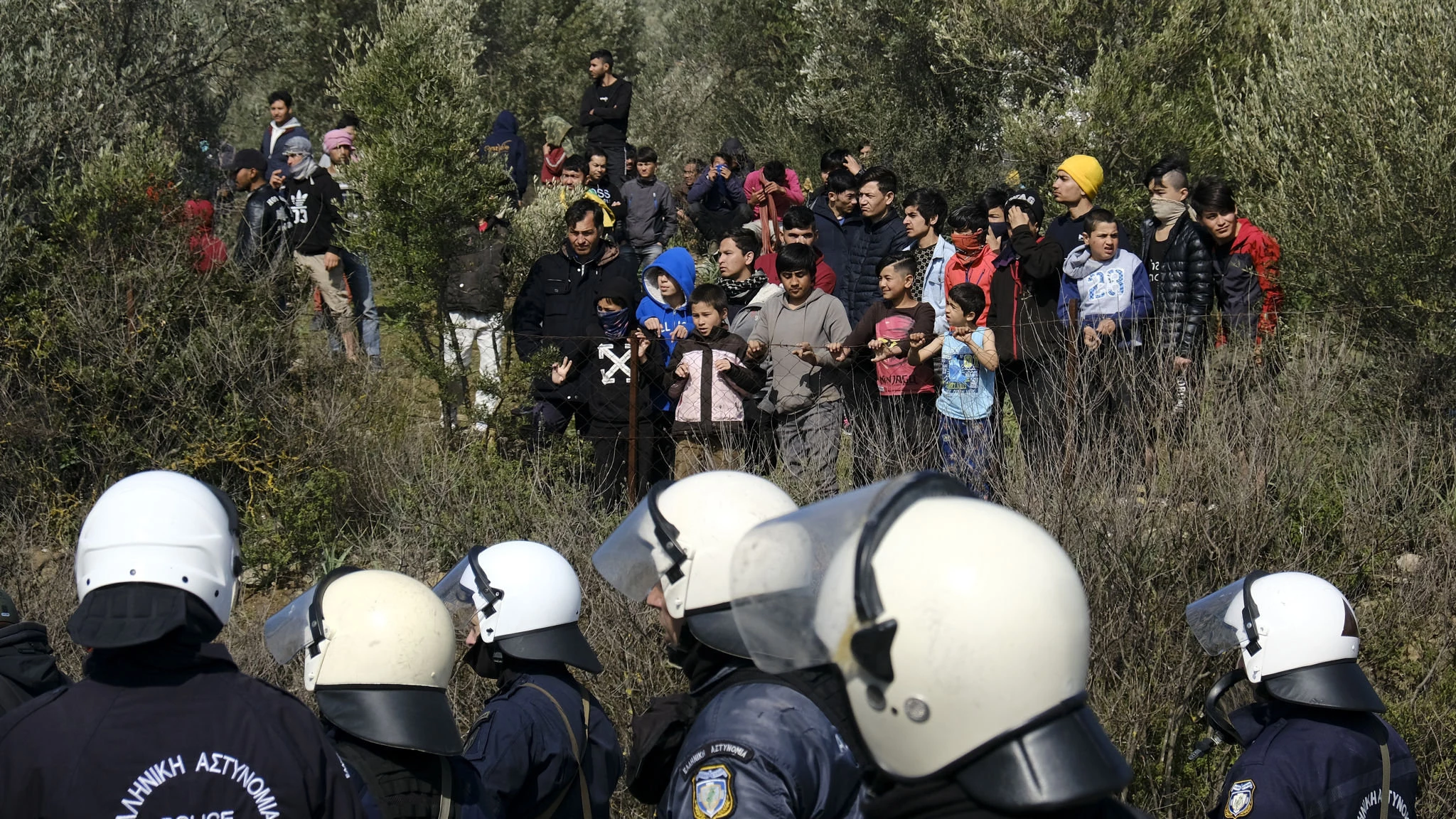 Greece to rescue asylum seekers on border river: police