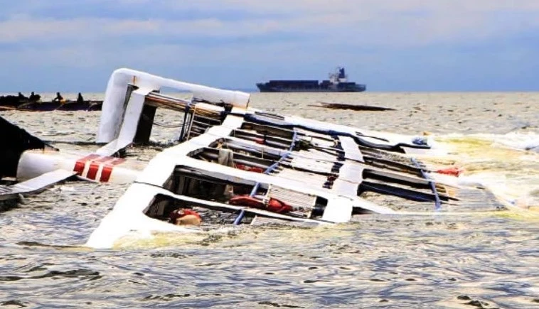 Seven schoolgirls drown as boat capsizes in Guinea