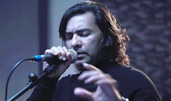 Sajjad Ali mesmerizes fans with ‘LAGAYA DIL’ whereas son plays piano