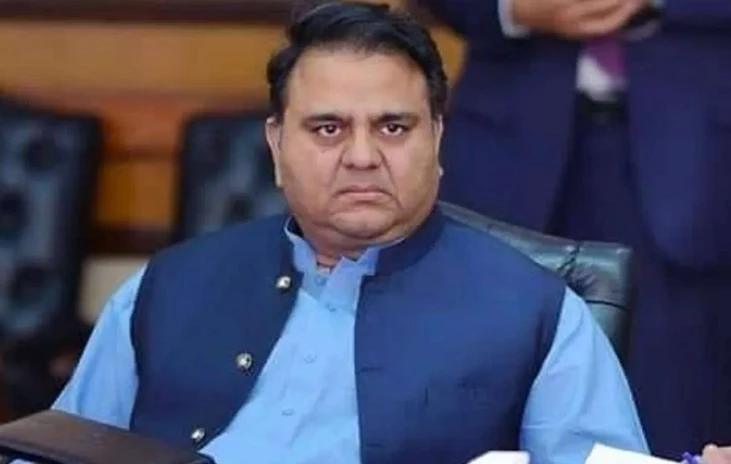 ECP issues show-cause notice to Fawad Ch in contempt case  