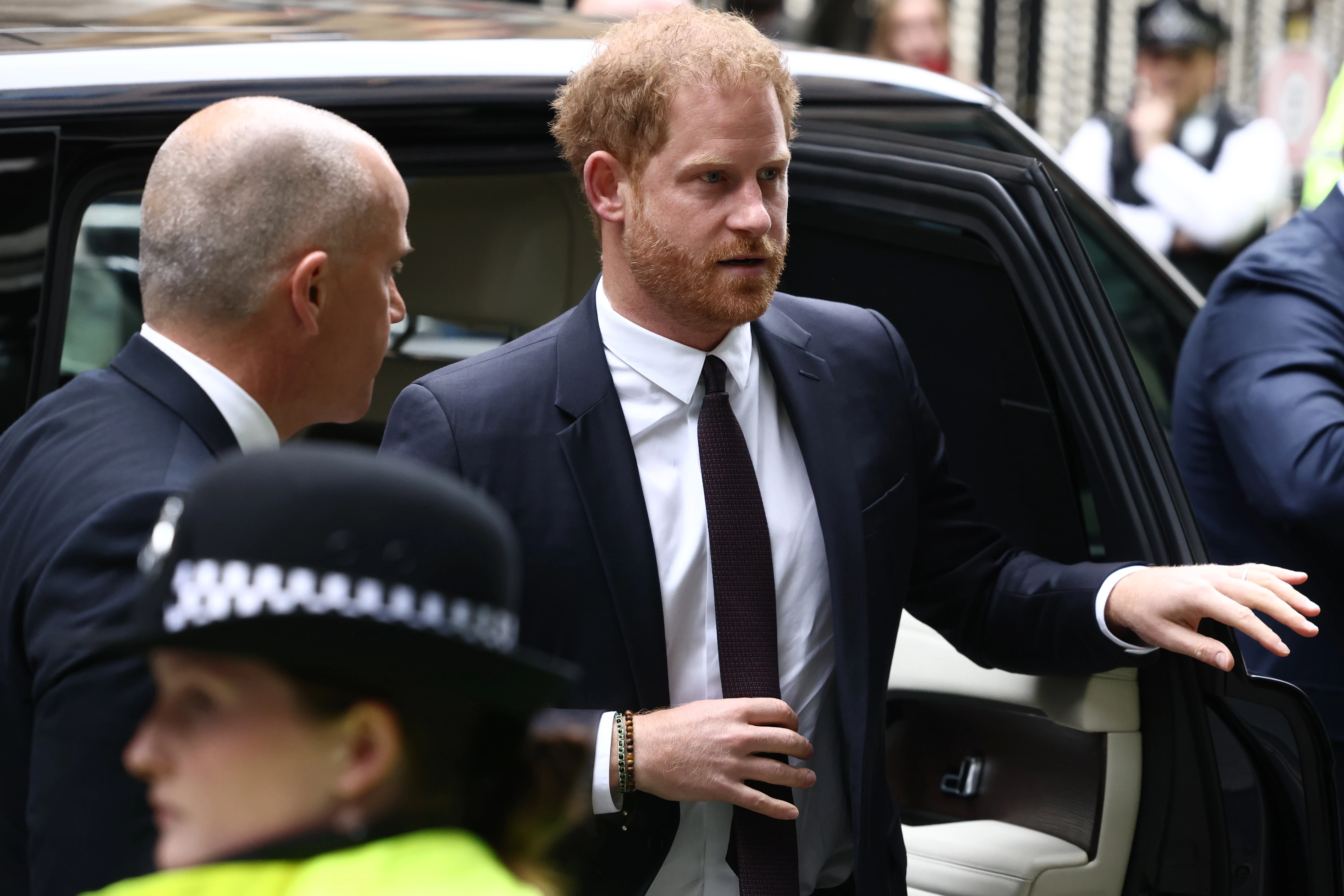 Prince Harry takes on the press - under oath