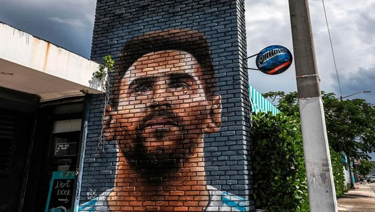 Fans face wait for Messi in Miami shirt