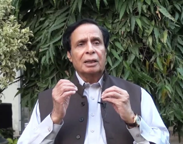 Wife calls on Ch Pervaiz Elahi in Camp Jail