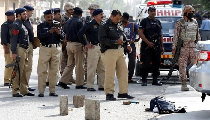 Karachi: Gunmen kill two policemen in Sohrab Goth