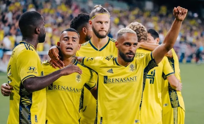 Mukhtar hat trick as Nashville beat St.Louis, Vela gives LAFC win