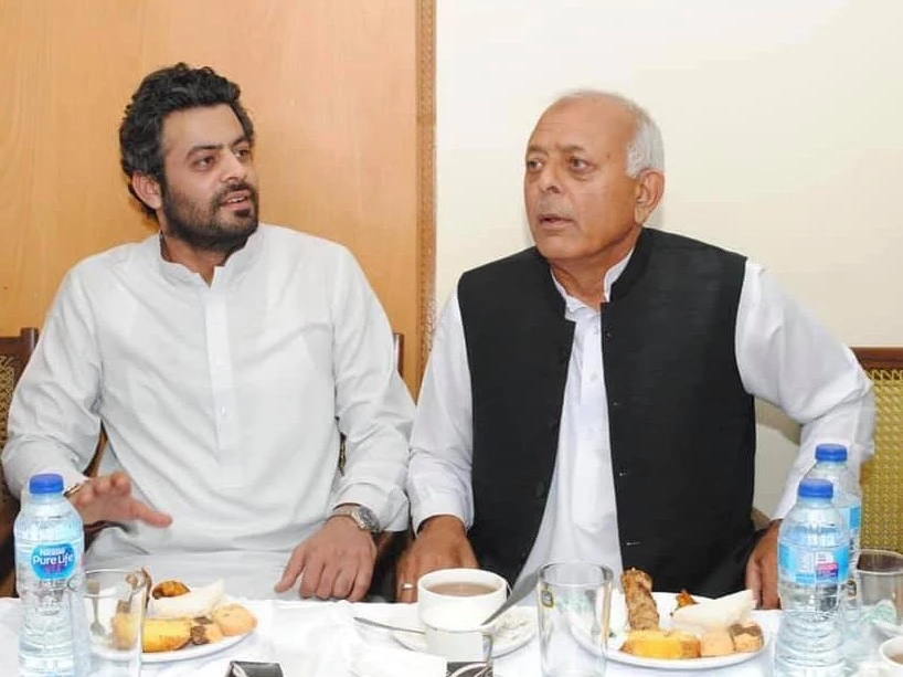 Senior PTI leader Ghulam Sarwar Khan, son, nephew arrested in Islamabad raid