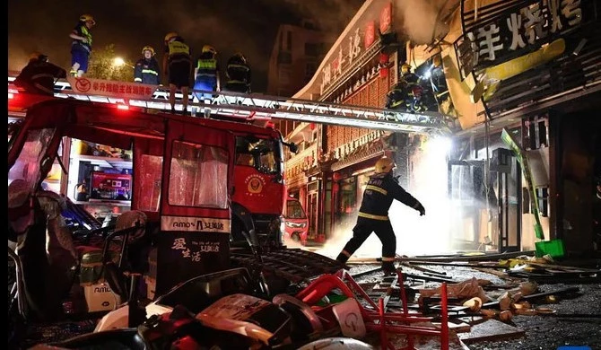 Restaurant explosion kills 31 in northwest China