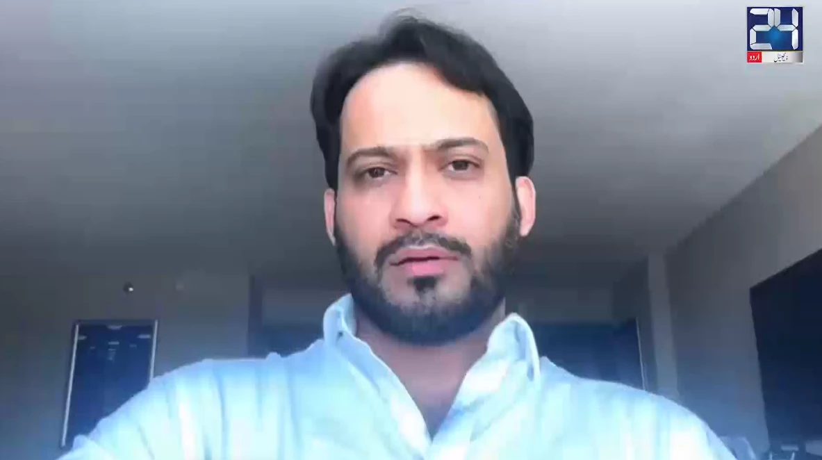 Waqar Zaka bore brunt of being critic of PTI policies