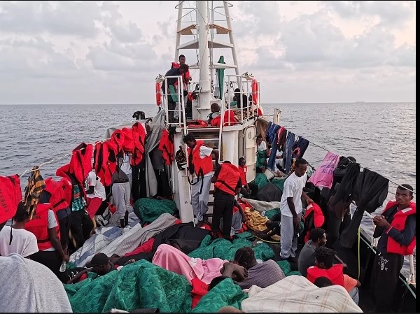 Rescue ship saves 86 migrants off Libyan coast