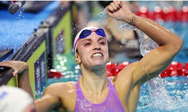 Smith sizzles in 200m backstroke, Weinstein shocks Ledecky in 200 free