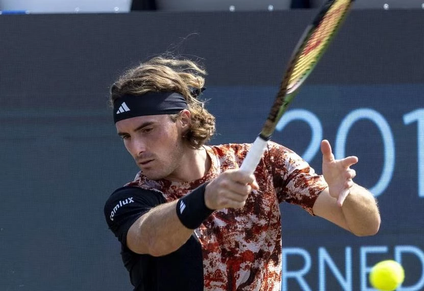 Tsitsipas crashes out of Mallorca Open ahead of Wimbledon