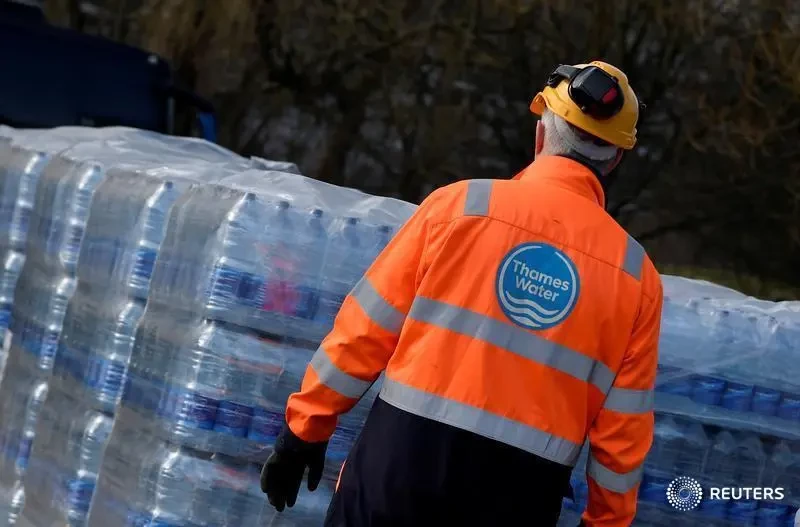 UK mulls bailout of nation's biggest water supplier: reports