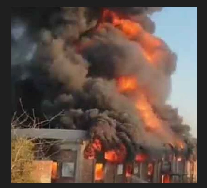 Fire breaks out in Multan fertilizer factory