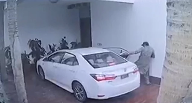 White Corolla Gang sweeps Karachi house in 15 minutes