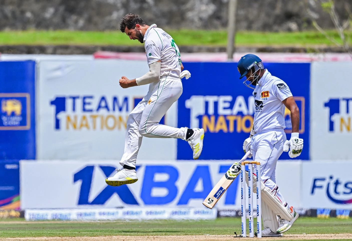 De Silva, Mathews help Sri Lanka fight back in Galle Test