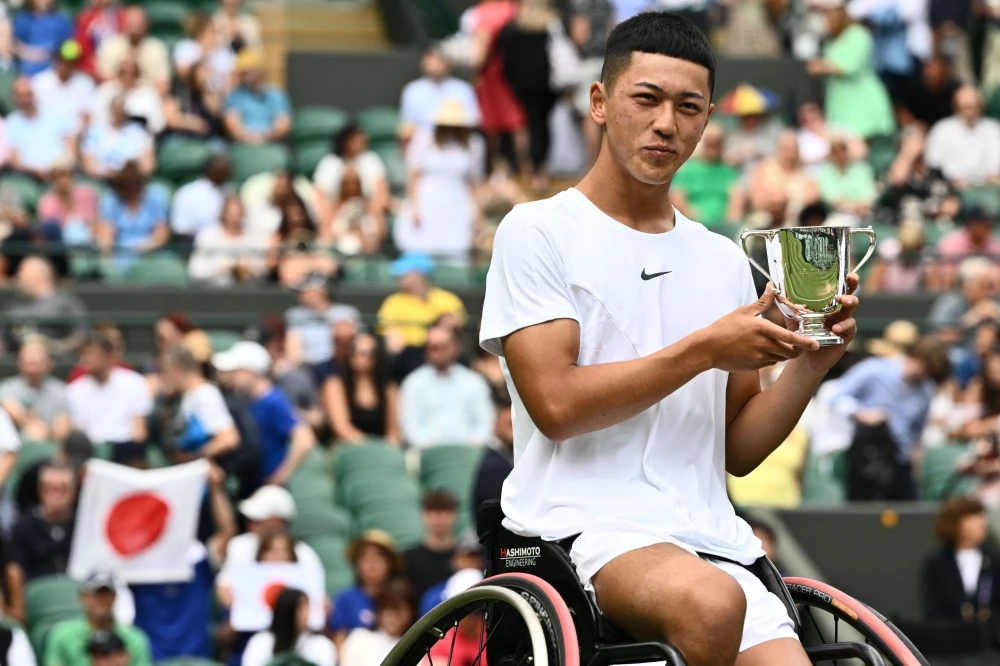 Japan's Oda, 17, wins Wimbledon wheelchair title