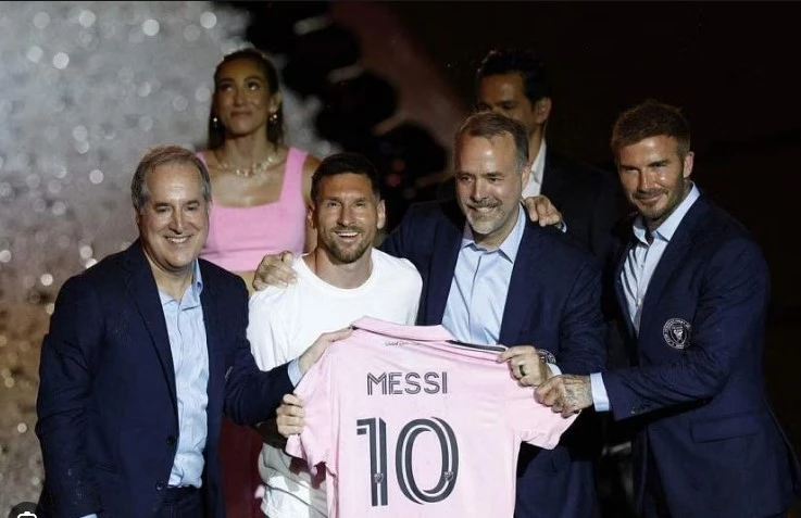 Messi hailed as 'America's number 10' as he greets rapturous Miami fans