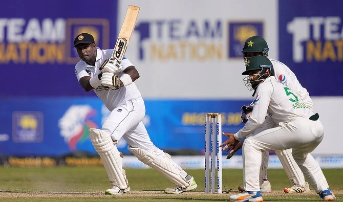 Sri Lanka hit 242 runs for 6 wickets against Pakistan in Galle Test