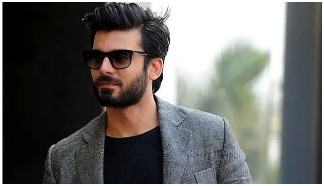 Fawad Khan’s moves on ‘Jehda Nasha’ leaves netizens spellbound