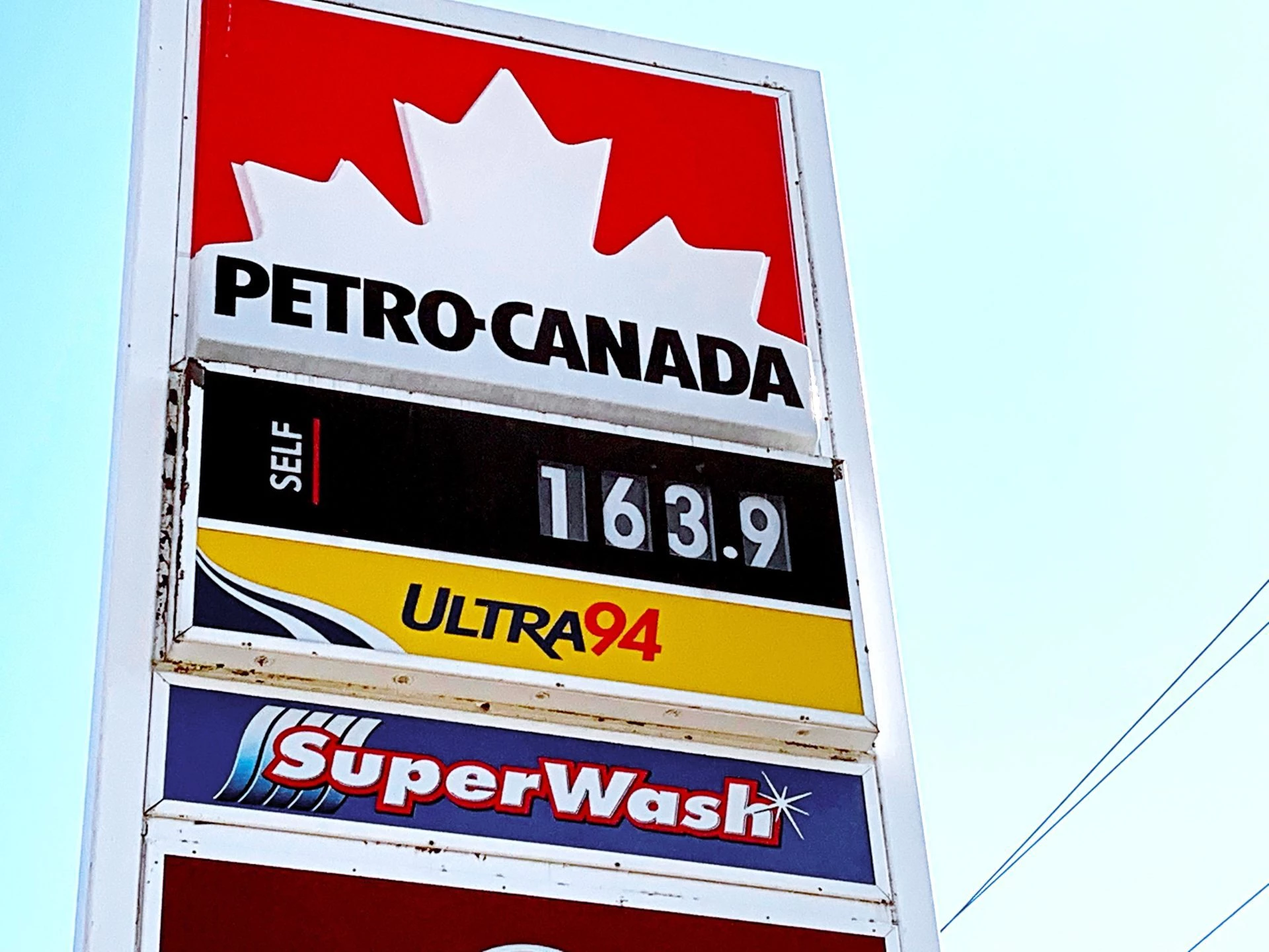 Inflation in Canada declines as fuel prices fall