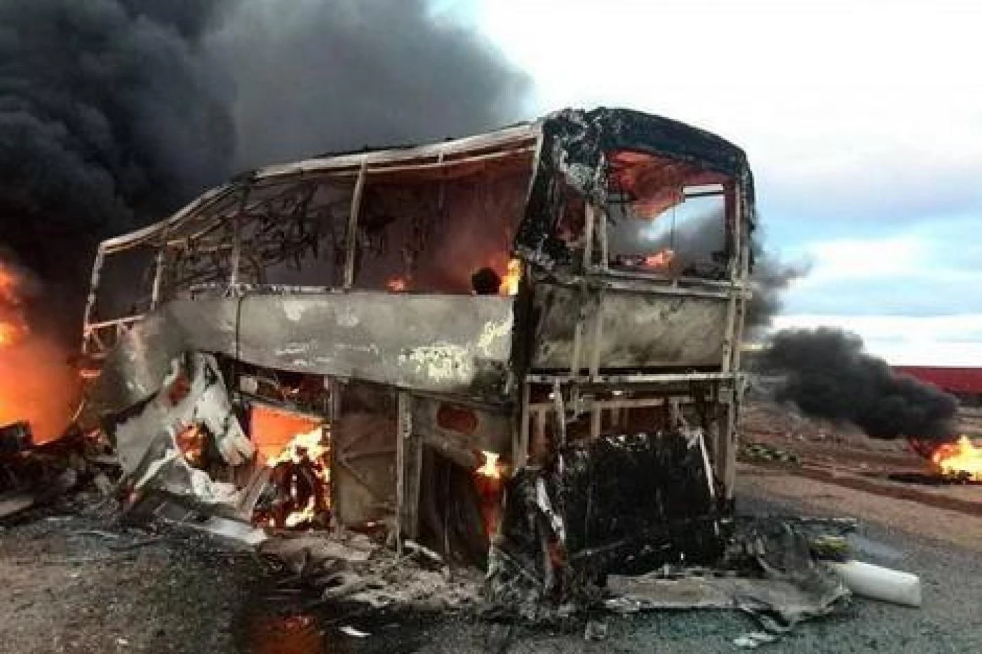 Fiery bus crash kills 34 in Algeria's remote Sahara region