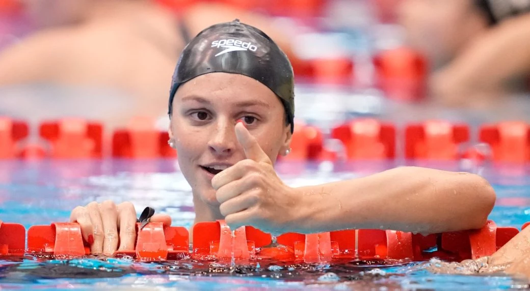 Canada's McIntosh wins 200m butterfly world title